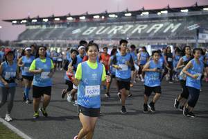 BIB: 5104
                            <button type="button" onclick="openModal(10461919)" class="btn btn-primary btn-sm float-right btn-popup" data-toggle="modal" data-target=".modal-high-quality">
                        <i class="fas fa-shopping-cart"></i> Add to Cart
                    </button>
                                            <button type="button" onclick="isThisMe(10461919, true)" class="btn btn-success btn-sm float-right btn-popup btn-isme hidden" data-toggle="tooltip" data-placement="bottom" title="นี่คือรูปของคุณใช่ไหม คลิกที่นี่เพื่อเอาเข้าอัลบั้ม">
                        <i class="fas fa-plus"></i> Add to album
                    </button>
                    <button type="button" onclick="isThisMe(10461919, false)" class="btn btn-warning btn-sm float-right btn-popup btn-isnotme hidden">
                        <i class="fas fa-ban"></i> Remove from album
                    </button>